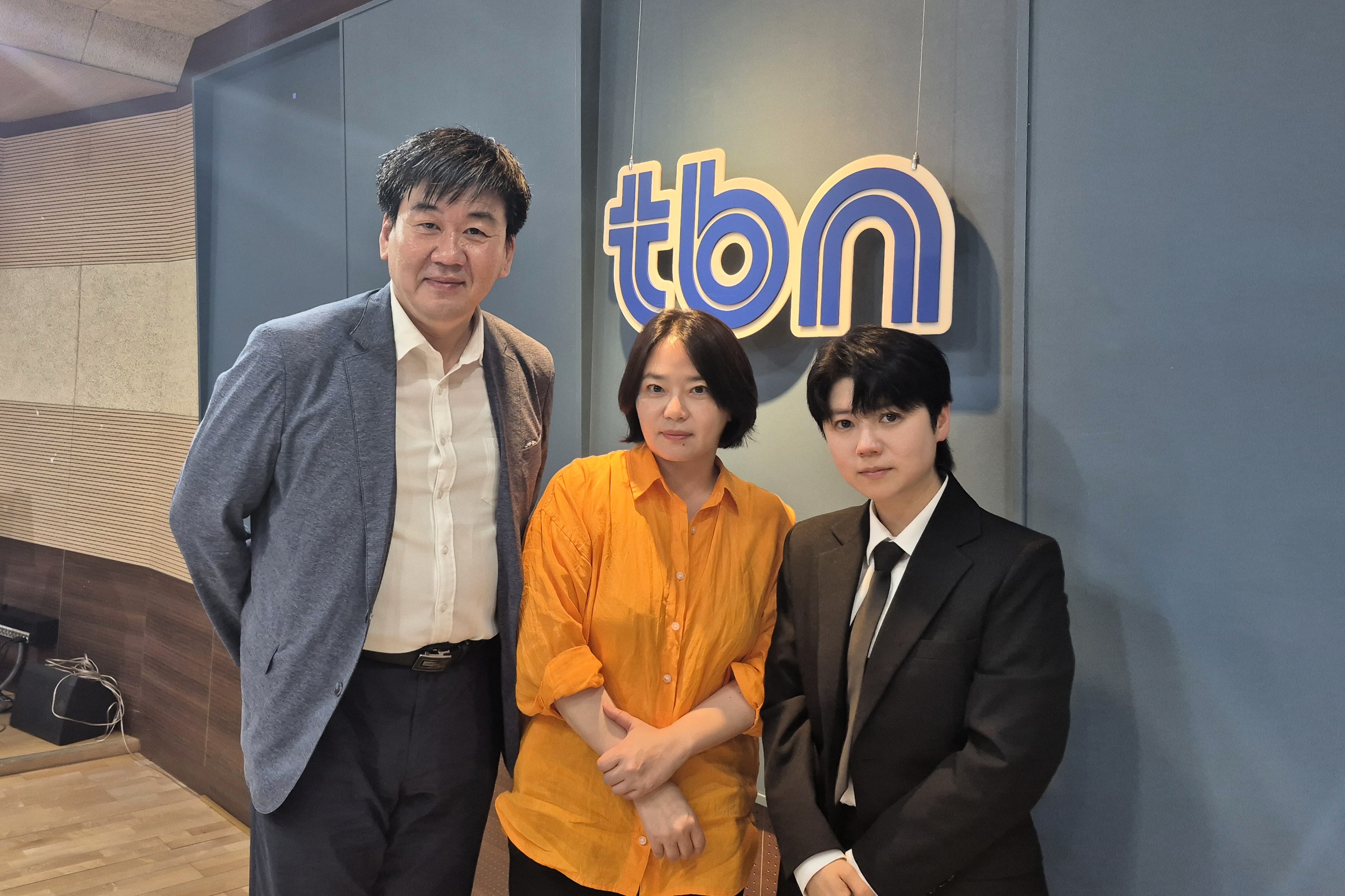 '포화 속의 희망가..